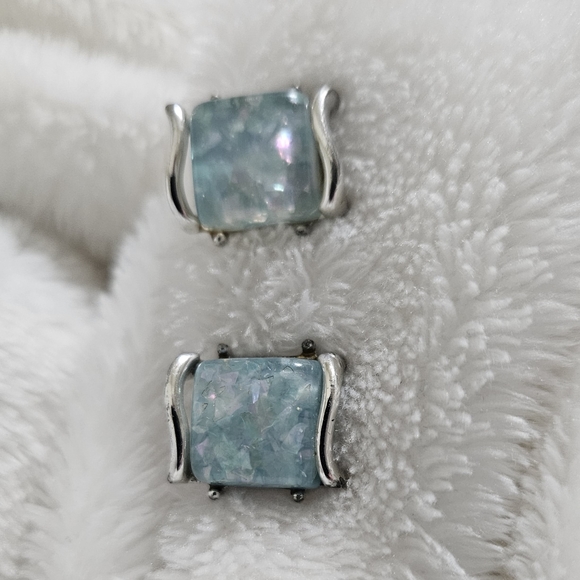 Vintage Coro earrings - Picture 2 of 8